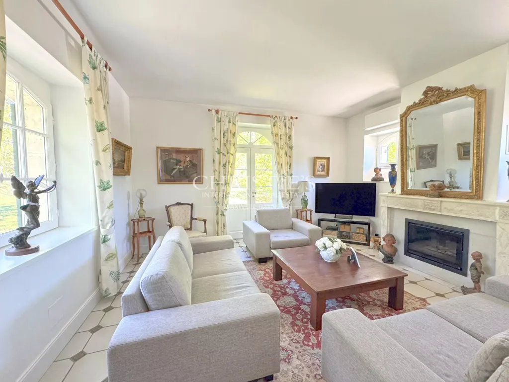 Séjour - Villa Familiale avec Piscine près de Royan