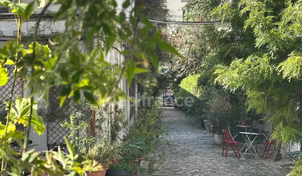 Jardin - Loft-Style avec Jardin Privé dans le 11ème Arrondissement