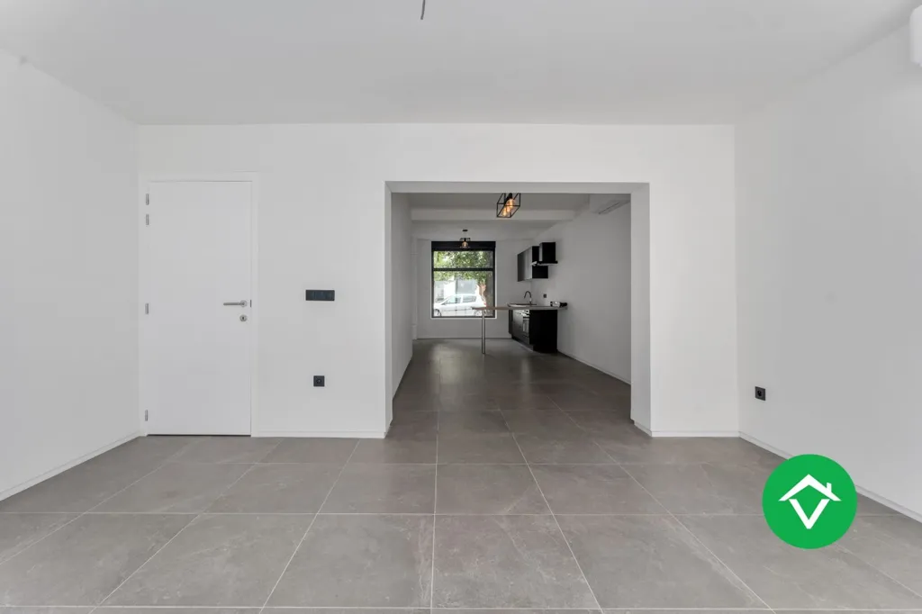 hallway_entrance