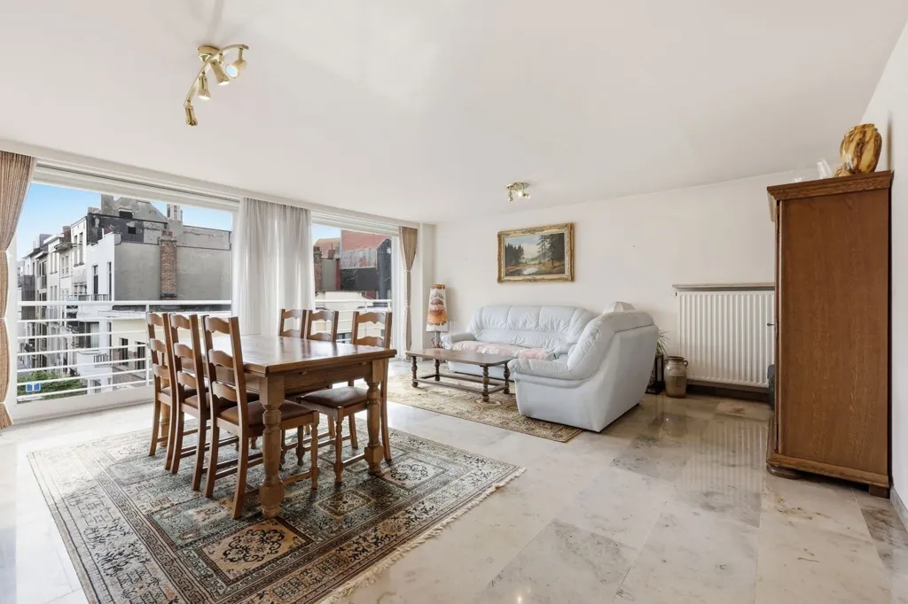Séjour - Appartement 3 Chambres avec Terrasse près de la Digue à Anvers