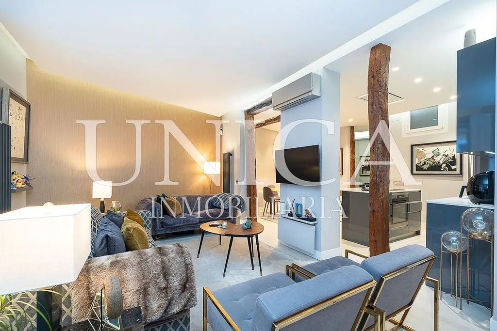 Elutuba - Modern Flat with Balcony in Malasaña