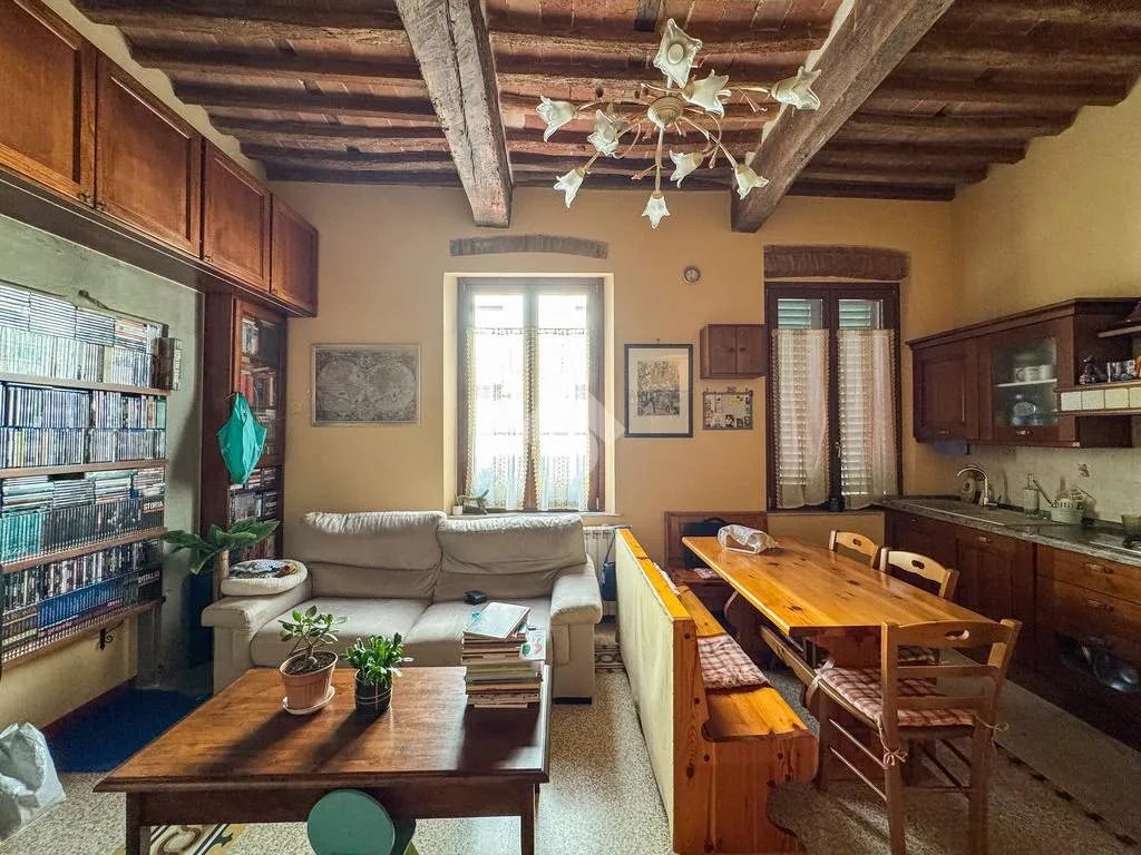 Sala da pranzo - Tuscan-Style Apartment in Pontedera Centre