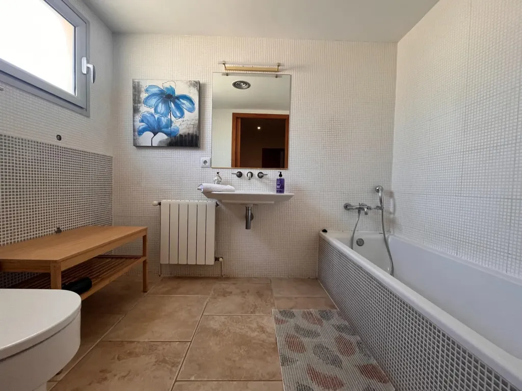 Salles de bain - Luxury Detached House with Pool in L'Escala