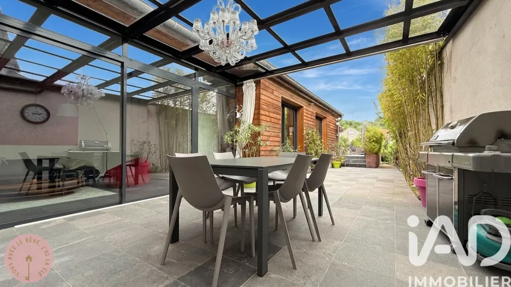 Terrasse - Propriété d'Exception avec Vue Dégageée à Guentrange