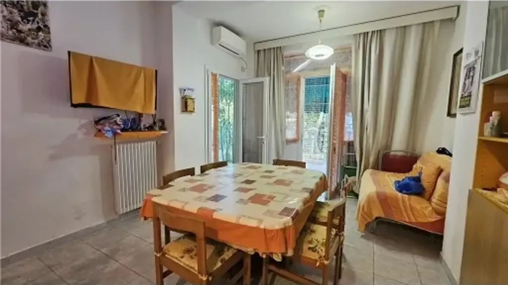Salle à manger - Apartment with Private Garden in Rosignano Marittimo