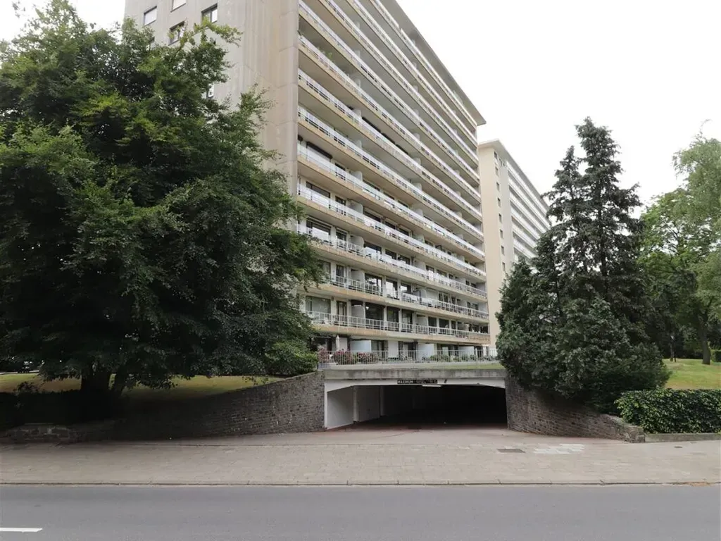 Välivaade - Garage Box in Berchem