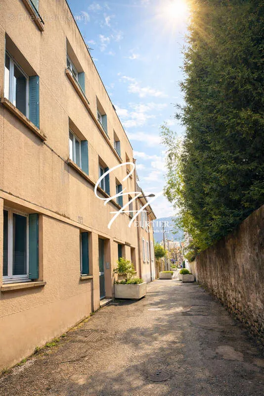 Extérieur - Appartement Traversant avec Jardin à Grenoble