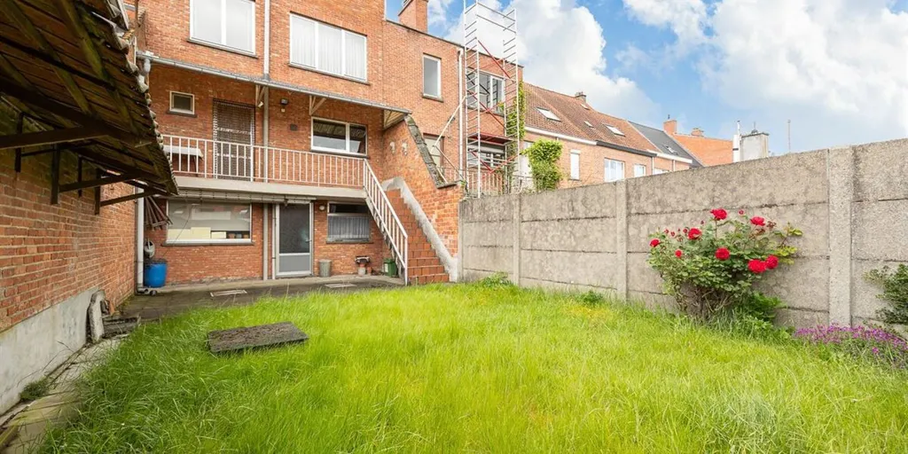 Aed - Renovatable Maisonette in Temse with Garden