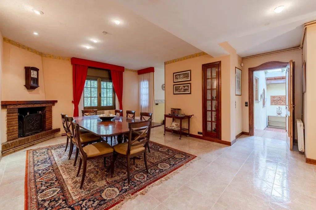 Salle à manger - Classic Style Villa with Pool in Caldes de Malavella