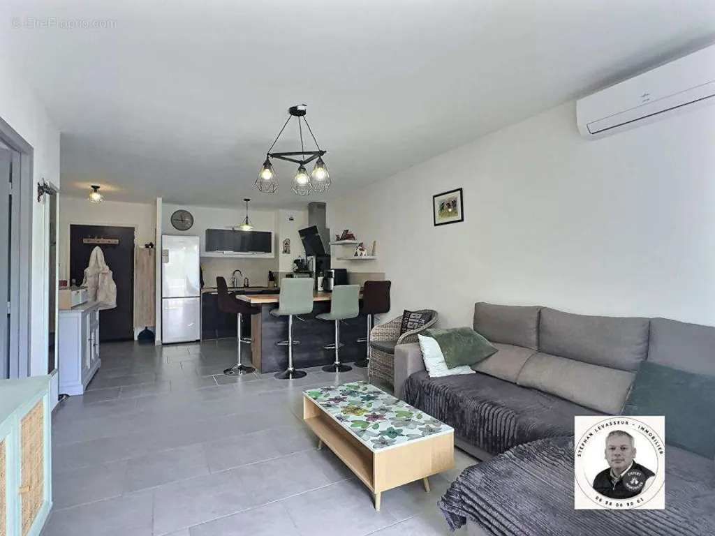 Soggiorno - Type 2 Apartment with Garage in Draguignan