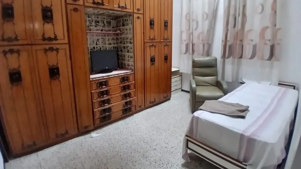 Chambres - Apartment with Balcony in Livorno Centre
