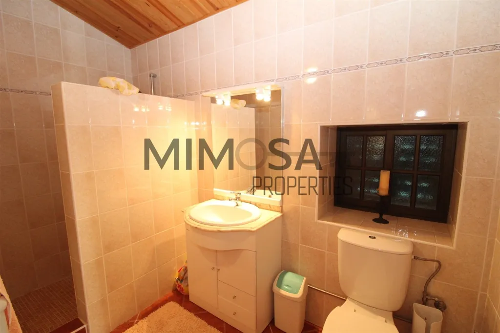 Salles de bain - Modern Villa with Sea View in Lagos