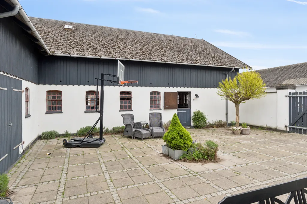 Jardin - Patrician Villa with Equestrian Facilities in Strøby