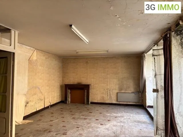 Toad - Village House with Commercial Potential in Cazals