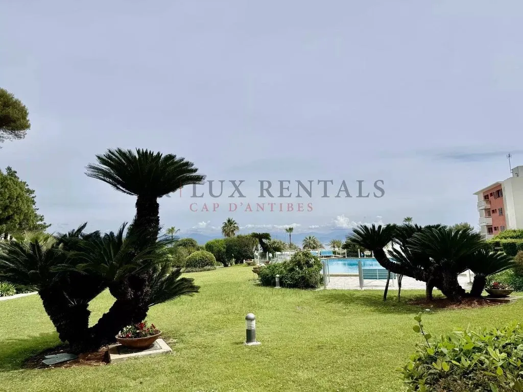 Aed - Luxury Flat with Pool in Antibes