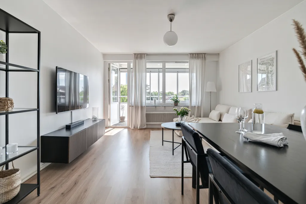Séjour - Apartment with Large Balcony in Helsingborg