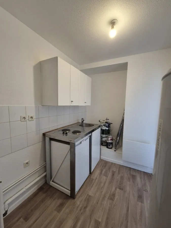 Köök - Bright 1-Bedroom Apartment in Metz Centre