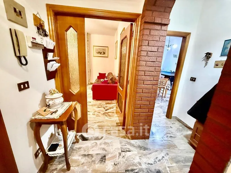 Entrée - Bifamiliar Villa with Private Courtyard in Penne