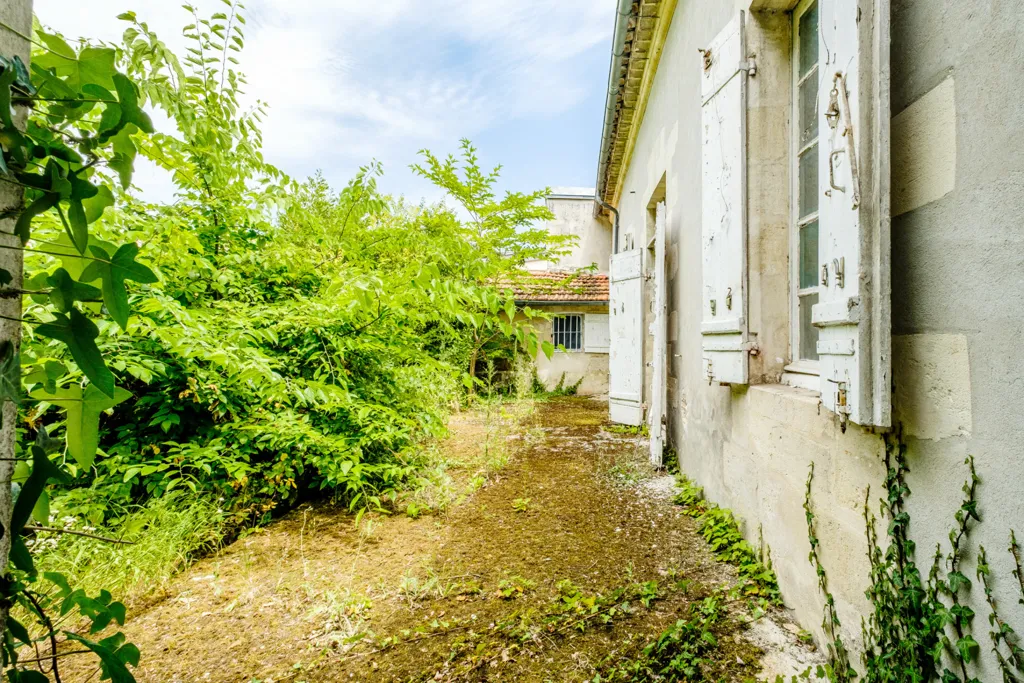 Aed - Stone Villa with Garden in Le Bouscat
