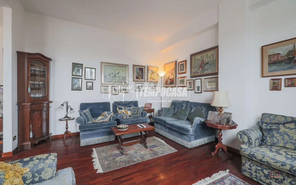 Séjour - Spacious Flat with Historic Views in Ravenna