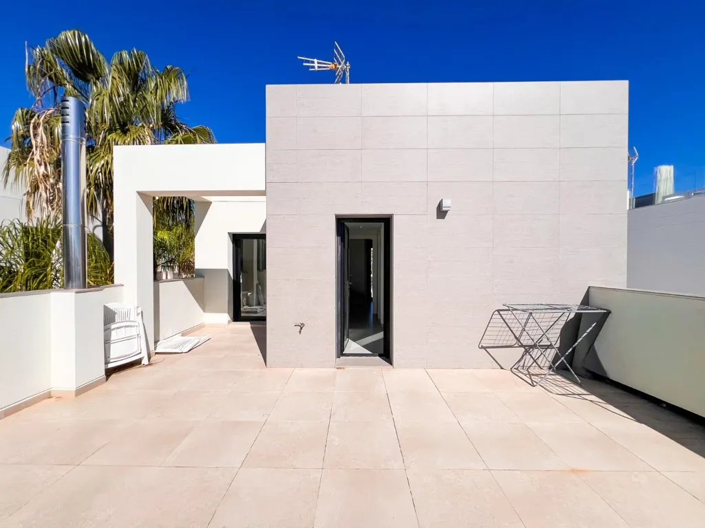 Terrasse - Contemporary Villa with Pool in Rojales