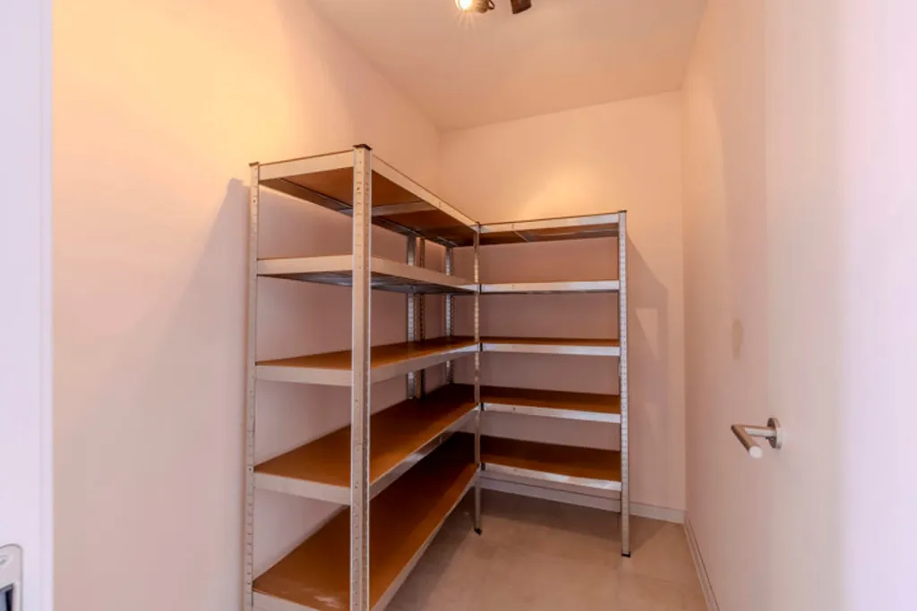 Toad - Energy-Efficient Apartment with Terraces in Kessel