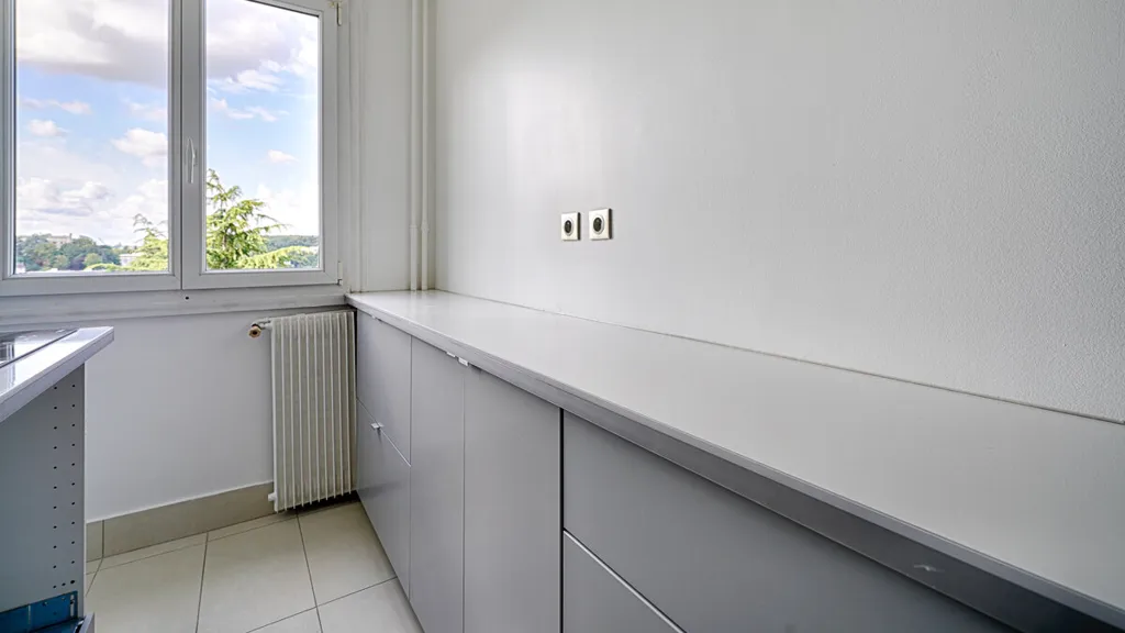 Köök - 2-Bedroom Flat with Park Access in Ville-d'Avray