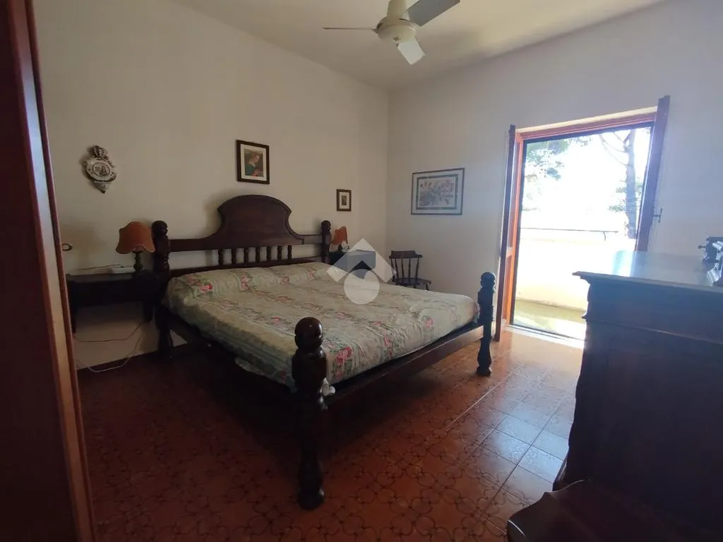 Chambres - Luxury Villa with Sea View in Terracina