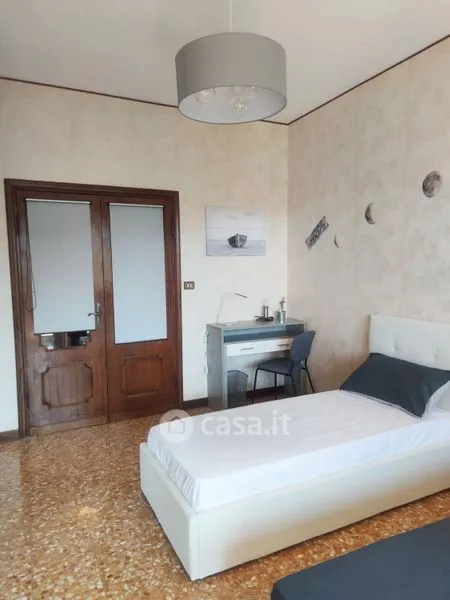 Chambres - Apartment with Terrace in Genoa