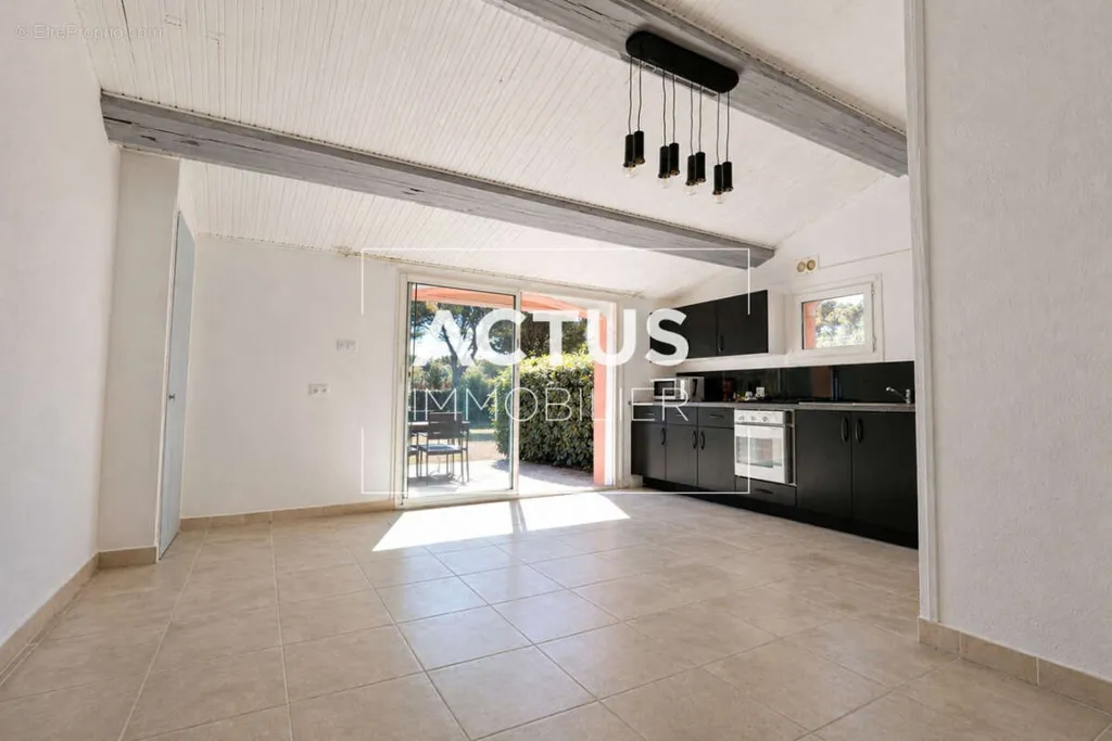 Köök - Luxury House with Pool in Lambesc Countryside
