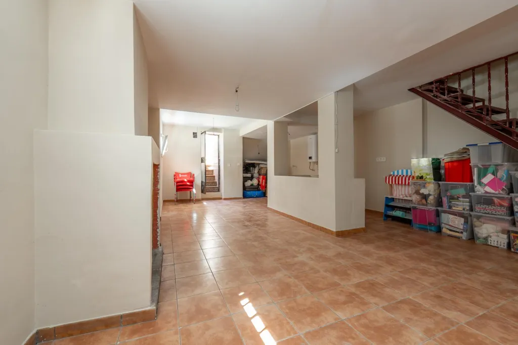 Esik - Chalet with Pool and Terrace in Gojar