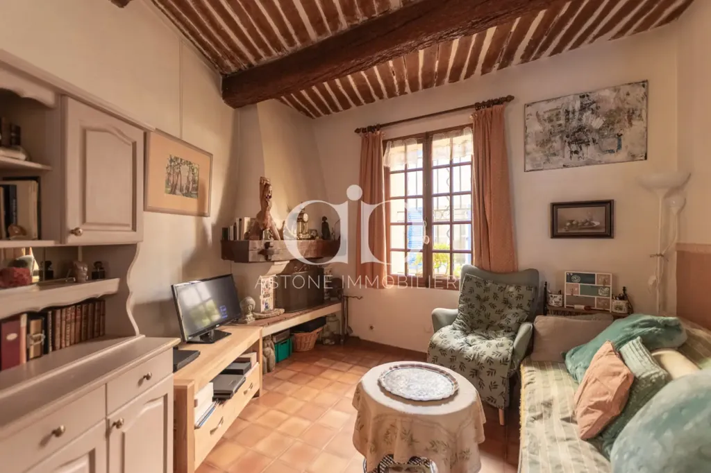 Soggiorno - Character House with Courtyard in Cassis Centre