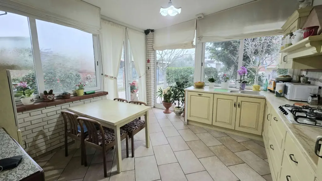Cuisine - Independent Villa with Private Garden in Viserba