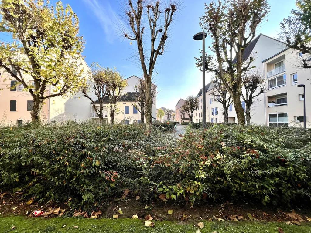 Aed - Studio with Parking in Sevran Village