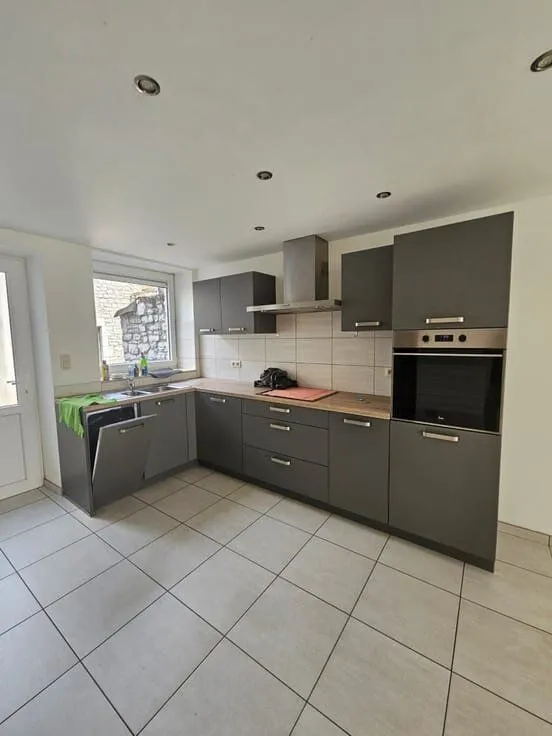 Cuisine - Appartement avec Cour au Centre de Mariembourg