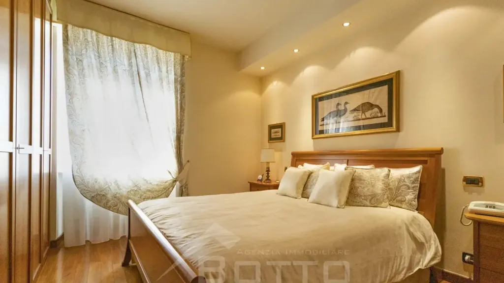 Chambres - Historic Villa with Central Location in Grignasco