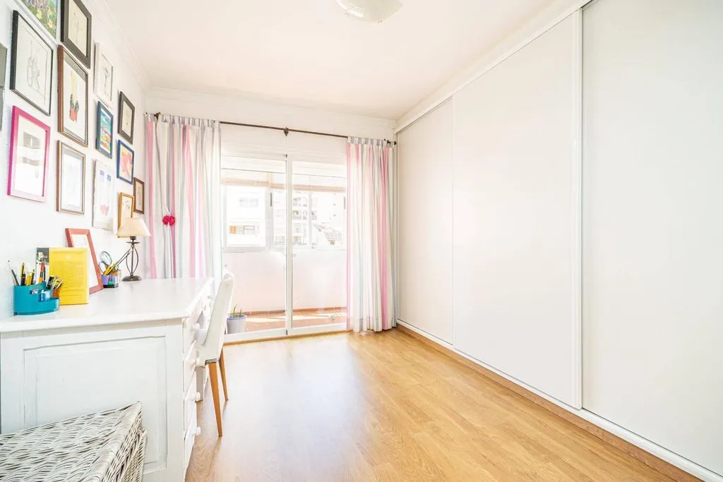Bureau - Luxury Apartment with Beach Proximity in Llucmajor