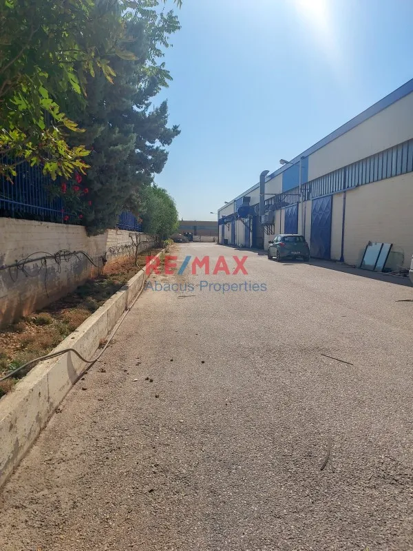 Exterior - Industrial Space with Workshop in Mandra