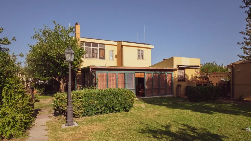 Jardin - Original Villa with Garden in Quartu Sant'Elena