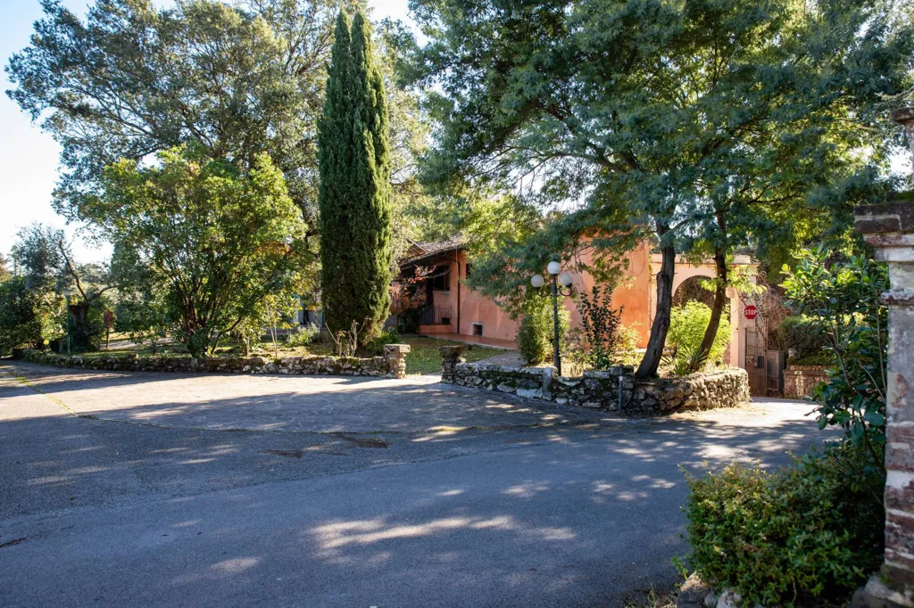 Extérieur - Rustic Casale with Tennis Courts near Lucca
