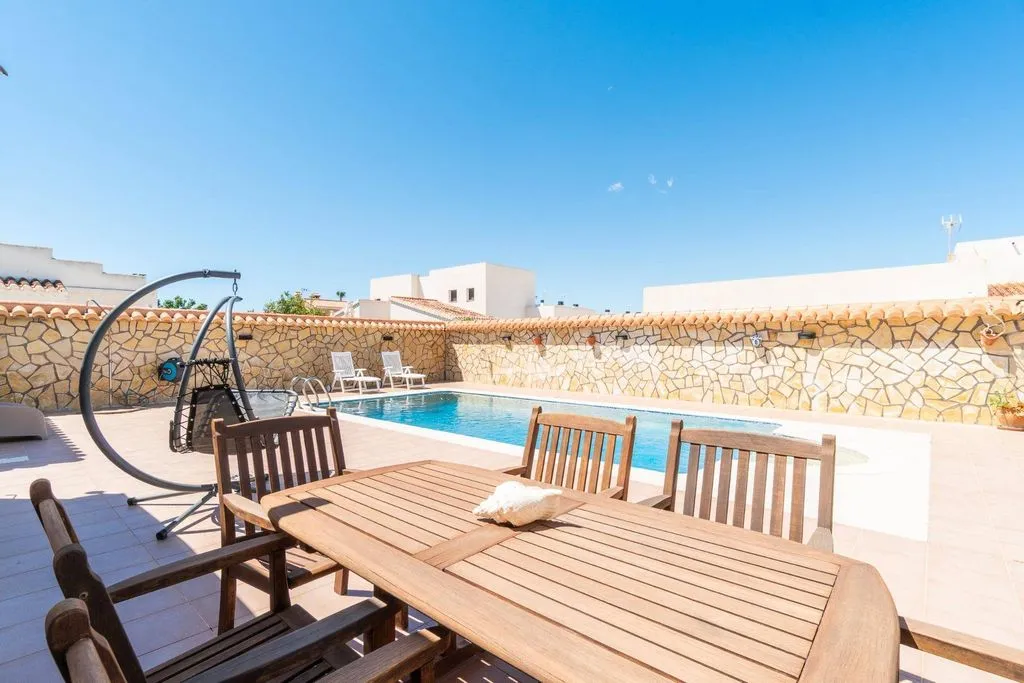 Pool - Luxury Villa with Pool in Torrevieja