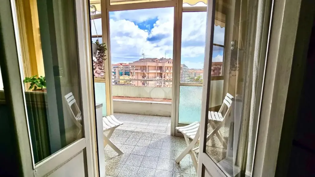 Balcon - Spacious Apartment with Panoramic Terrace in Albenga