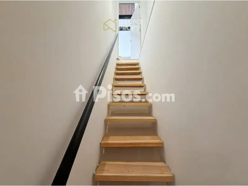 Toad - Reformed Duplex Flat in Chamberí