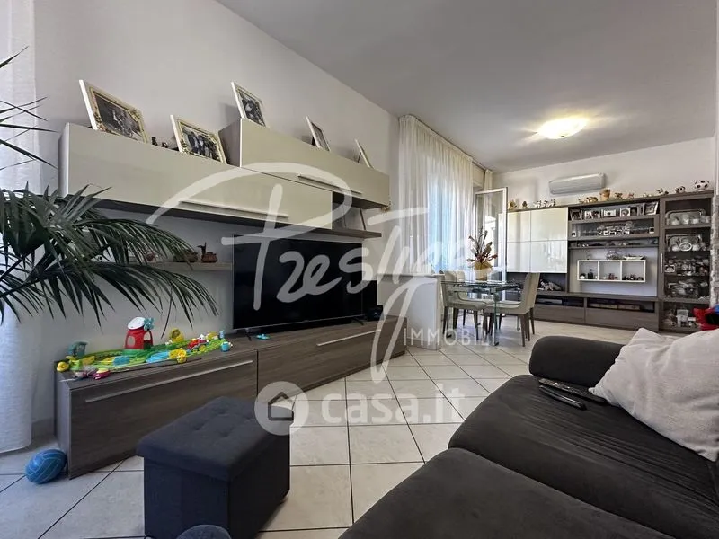 Elutuba - Modernised Apartment with Balcony in La Spezia