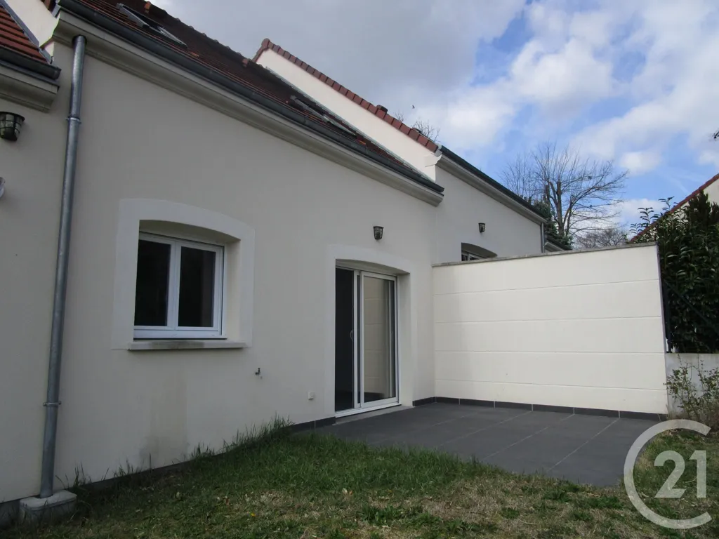 Välivaade - Contemporary House with Garden in Mardié