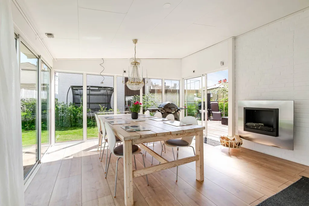 Söögituba - Villa with Lake View in Jönköping