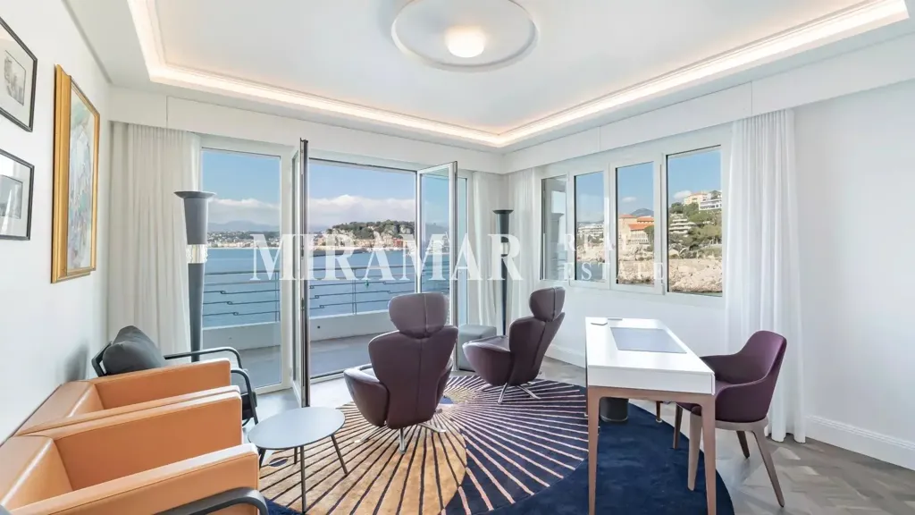 Soggiorno - Penthouse with Sea Access in Nice