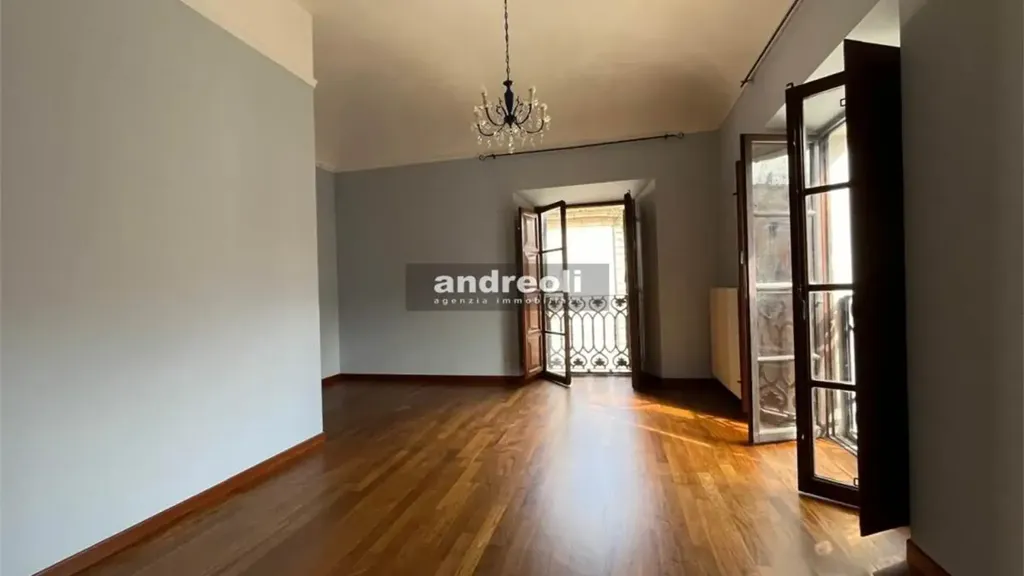 Stanze - Cinquecento-Style Apartment in Jesi