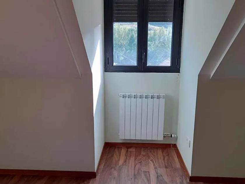 Toad - Duplex with Terrace in Puebla de Lillo, León