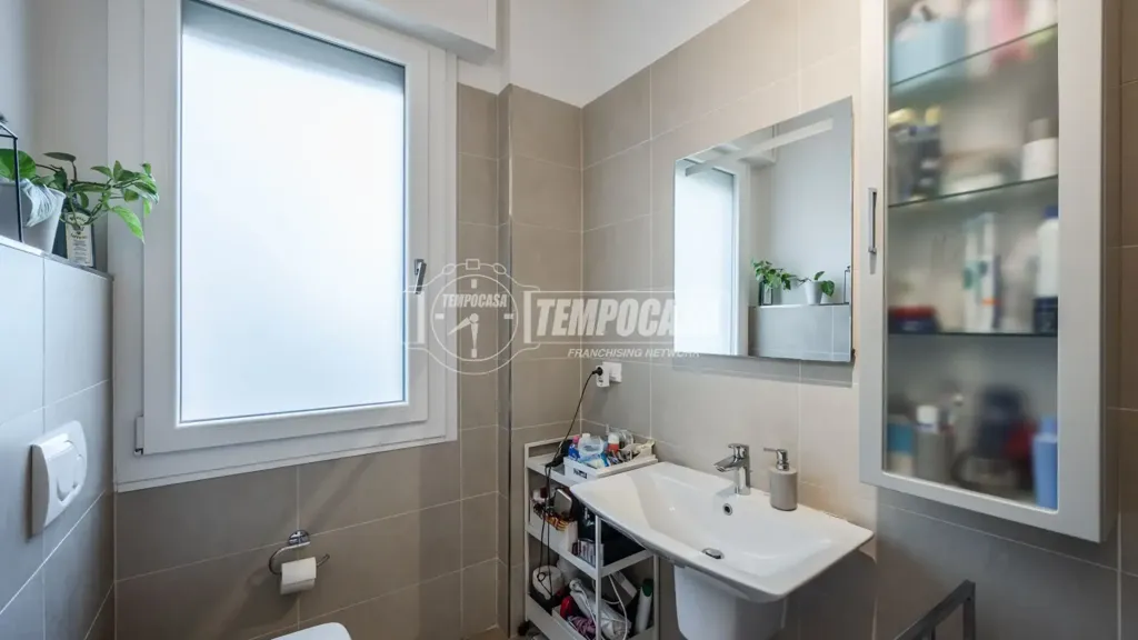 Bathrooms - Fully Rented Apartment with Balcony in Castenaso